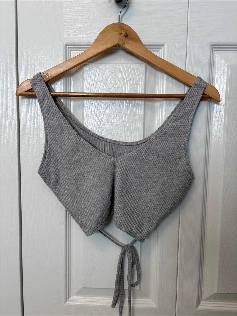Gilly Hicks Gray Ribbed Tie-Front Crop Tank